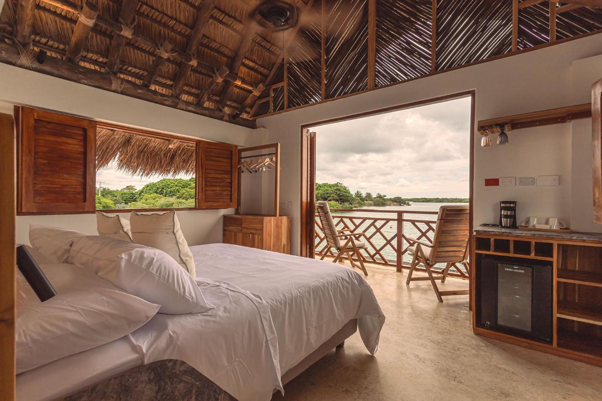 Hotel Islawa Soy Local - Isla Privada Baru